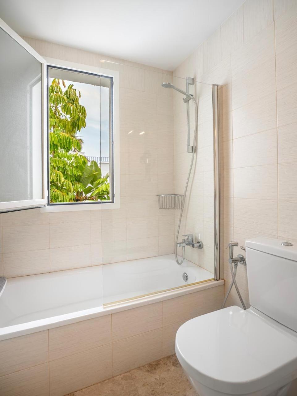 Holiday home Townhouse In Naranjos Marbella